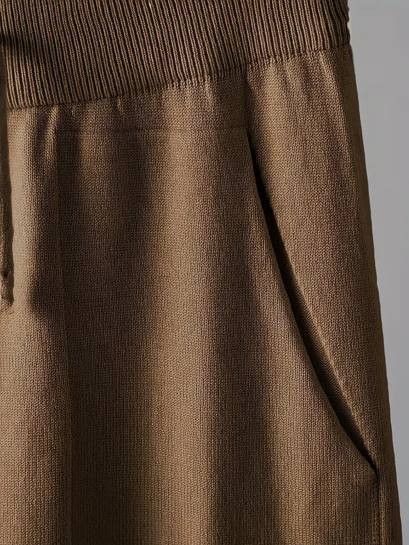 Dames lounge set met diepe V-hals trui en zachte broek – comfortabele & stijlvolle outfit voor thuis en onderweg