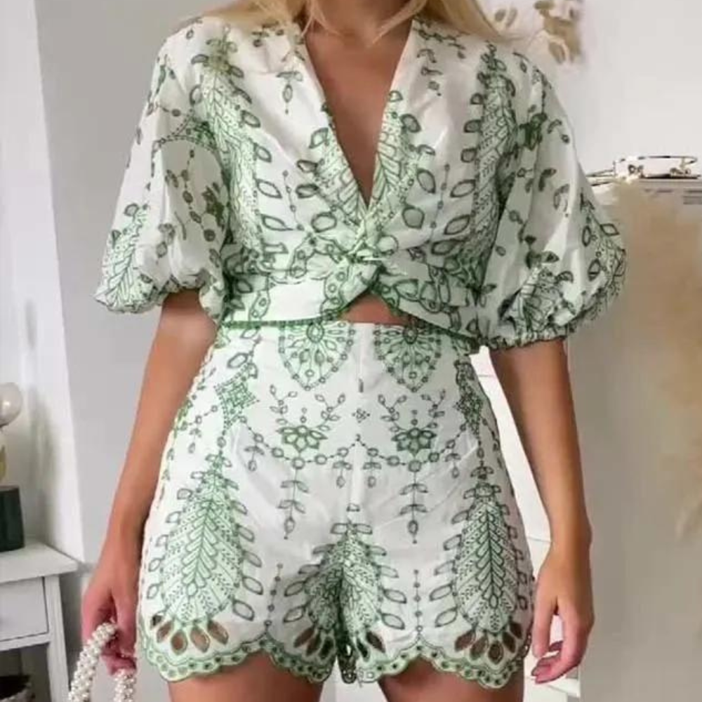 Dames Zomerset met Blouse en Korte Broek Luchtige Stoffen met Geborduurde Print en Boho Details