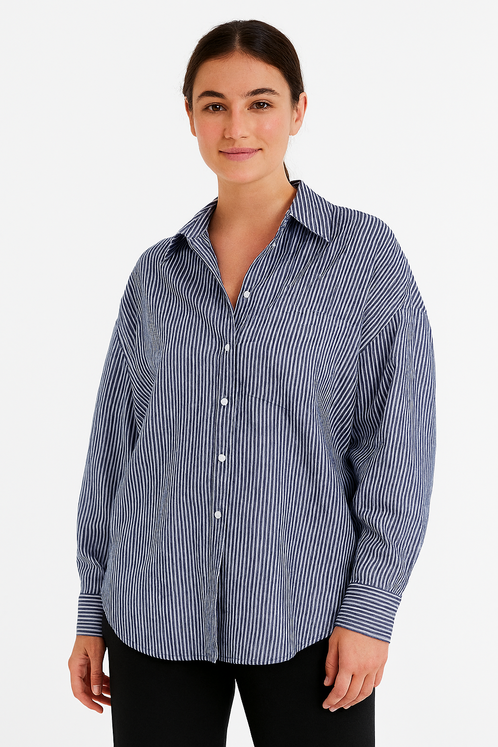 Dames zomerblouse met strepen en oversized pasvorm luchtige blouse voor warm weer en casual chic looks