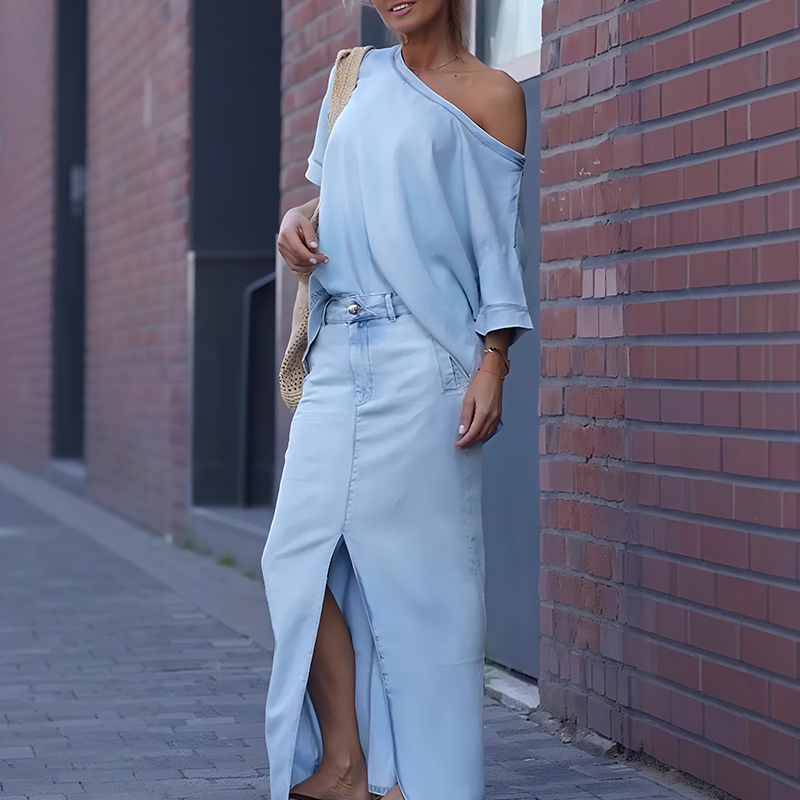 Dames set met off-shoulder top en lange splitrok in lichtblauw denimlook