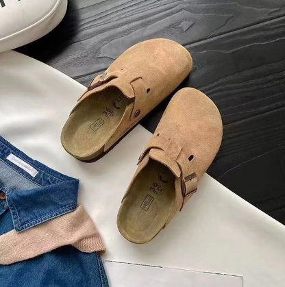 Unisex clogs in diverse kleuren – suède instappers met verstelbare gesp en comfortabele zool