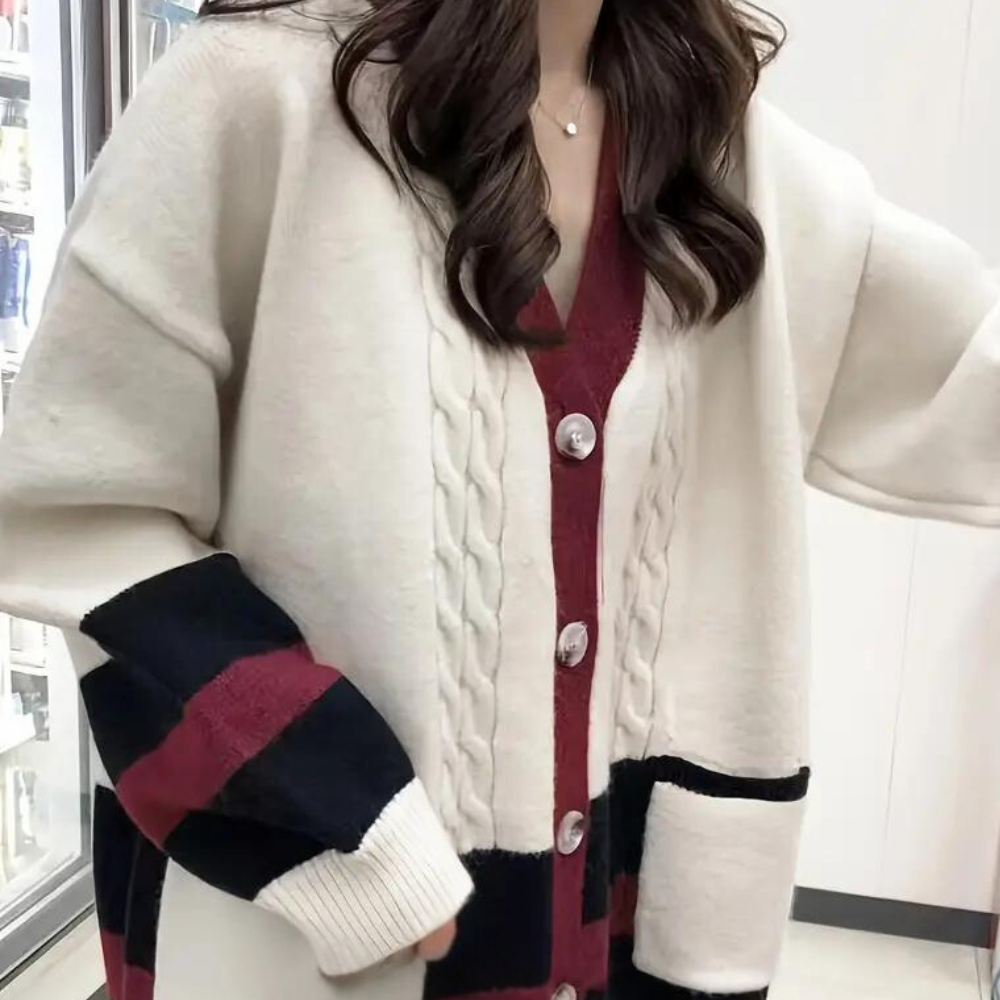 Dames gebreid vest met knopen in crème, navy en bordeaux oversized cardigan met kleuraccenten