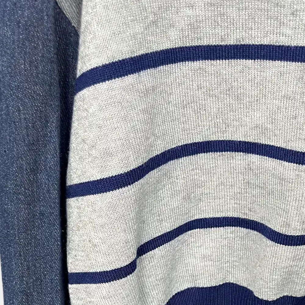 Dames gestreepte trui met kraag en kettingdetail casual chic voor elk seizoen
