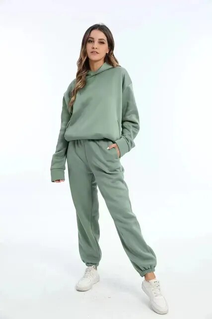 Dames loungepak met hoodie en joggingbroek in diverse kleuren – comfortabele set voor thuis of onderweg