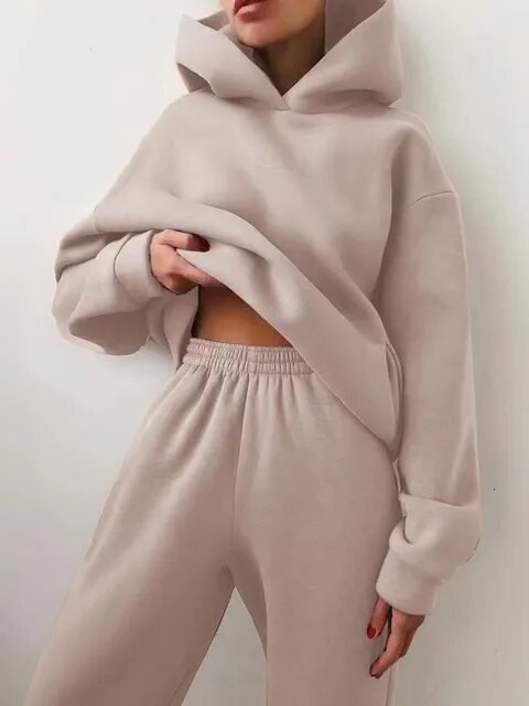 Dames loungepak met hoodie en joggingbroek in diverse kleuren – comfortabele set voor thuis of onderweg