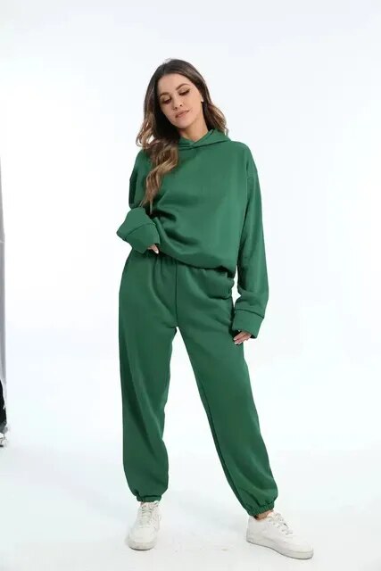 Dames loungepak met hoodie en joggingbroek in diverse kleuren – comfortabele set voor thuis of onderweg