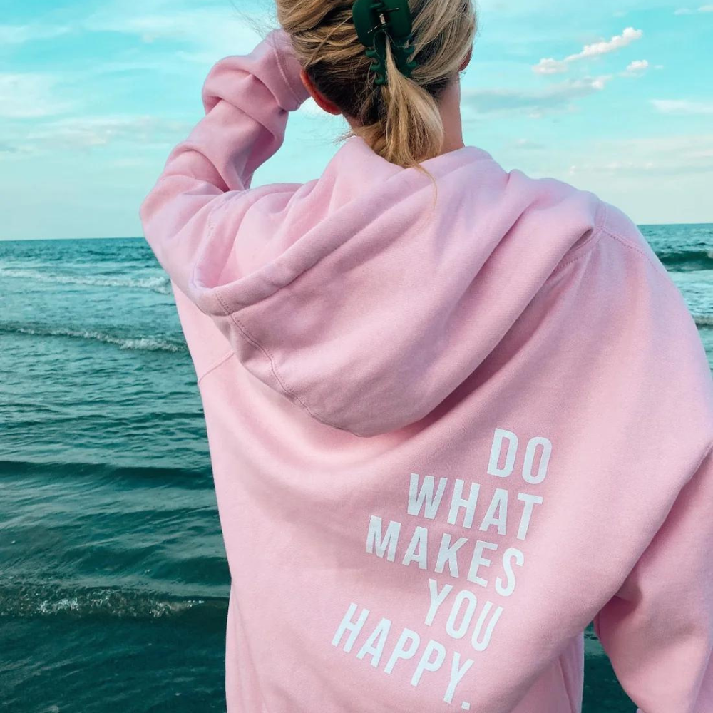 Dames hoodie met quote op de rug in diverse kleuren – relaxed en inspirerend in één