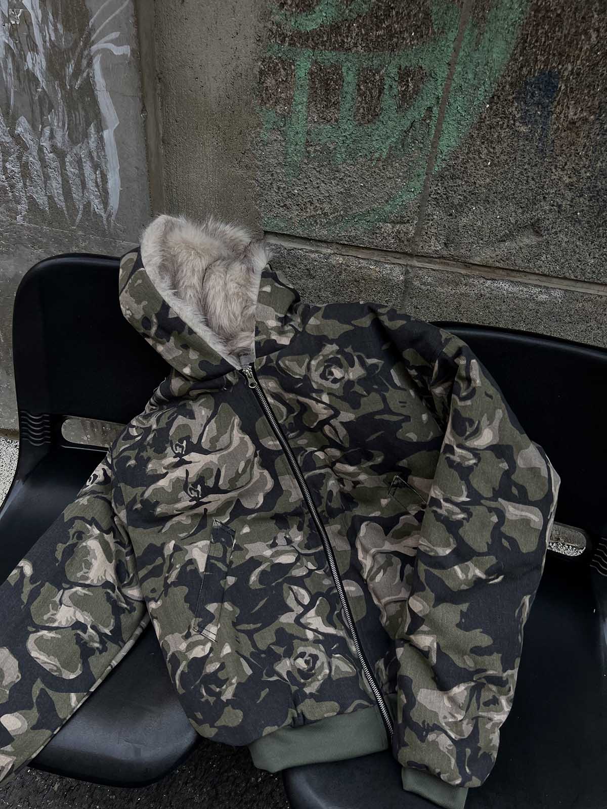 Heren winterjas met capuchon en imitatiebont voering – warme bomberjas in streetwear stijl met stoere vintage look en praktische zakken