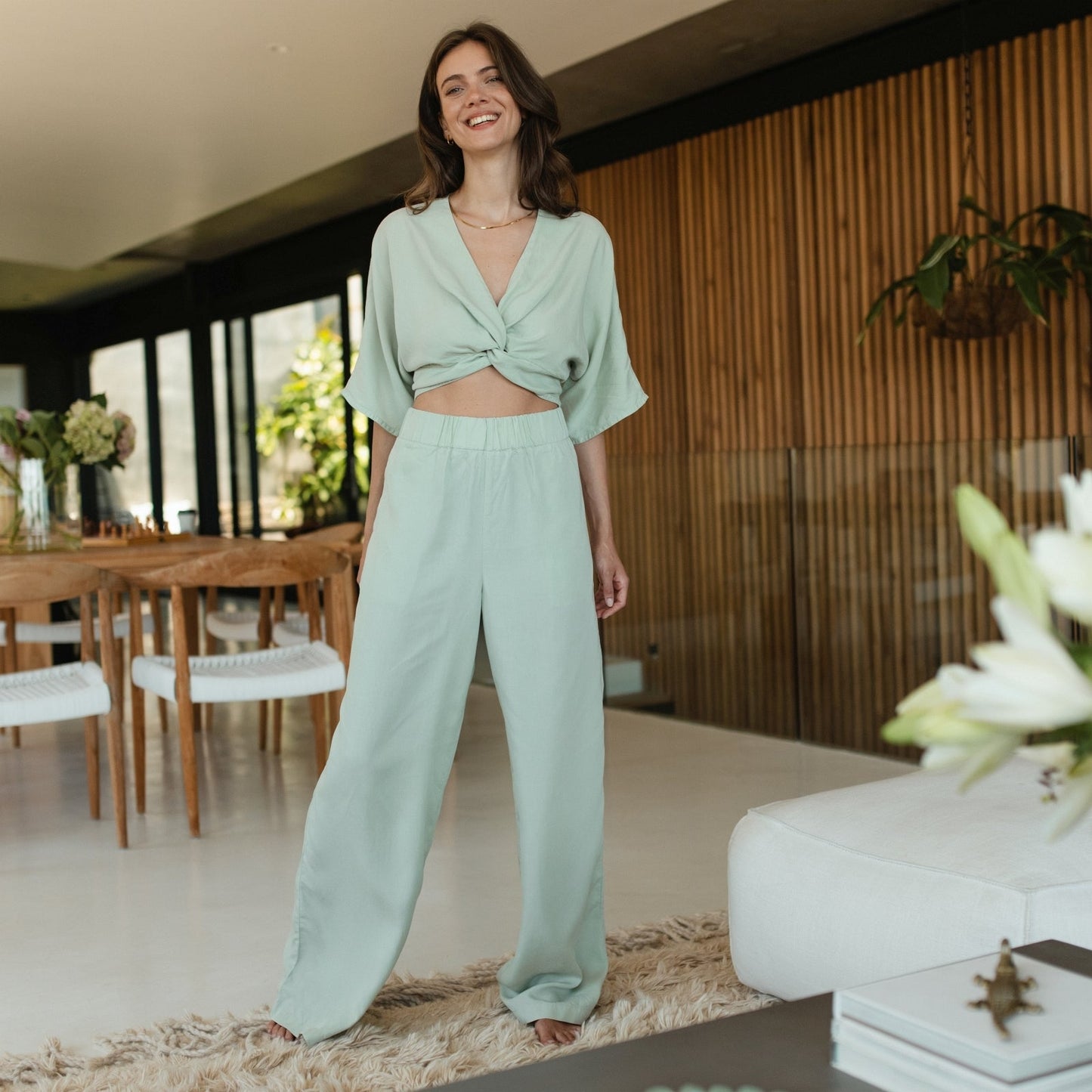 Dames linnen broek met wijde pijpen – luchtig, comfortabel en ideaal voor lente en zomer in diverse kleuren