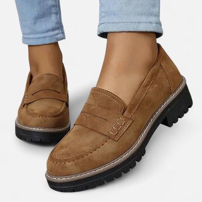 Dames loafers in diverse kleuren – trendy instappers met chunky zool en tijdloos design